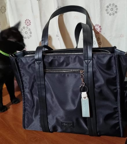Reseña con foto de un cliente sobre Bolso Nylon Llavero Icónicas