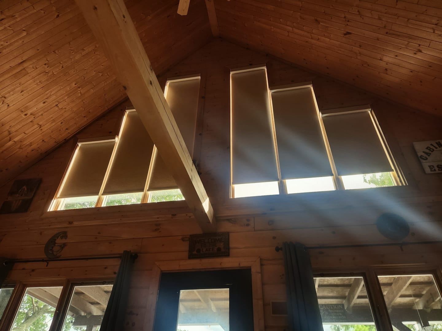 Customer photo review of Bringnox Motorized Roller Shades 100% Blackout Safari