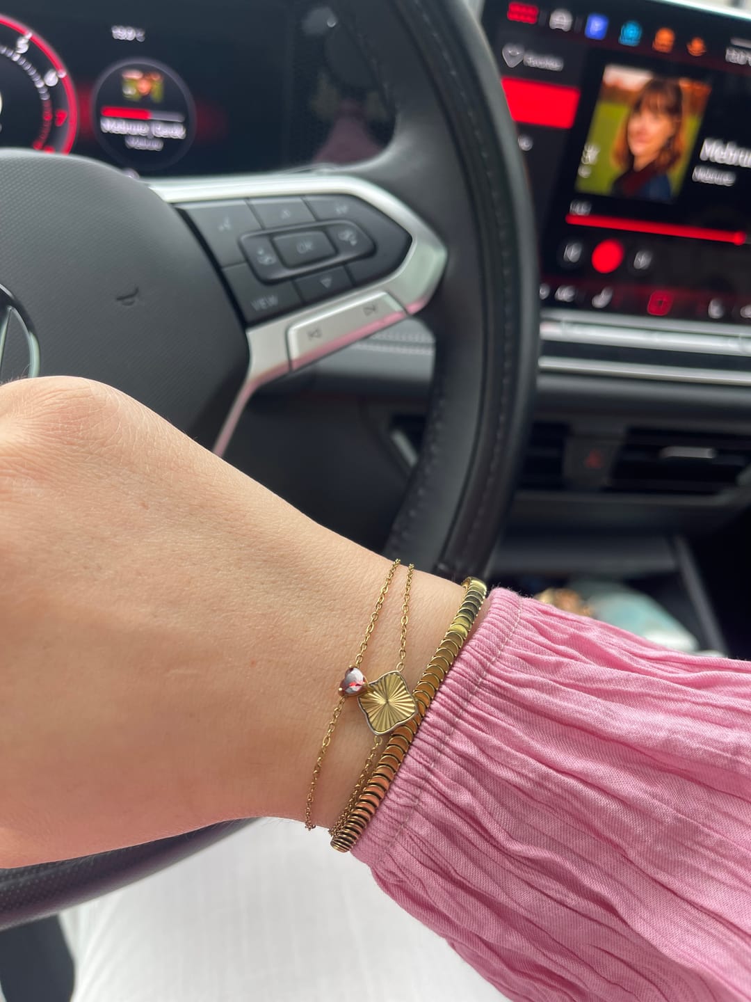 Customer photo review of Nylah Bracelet