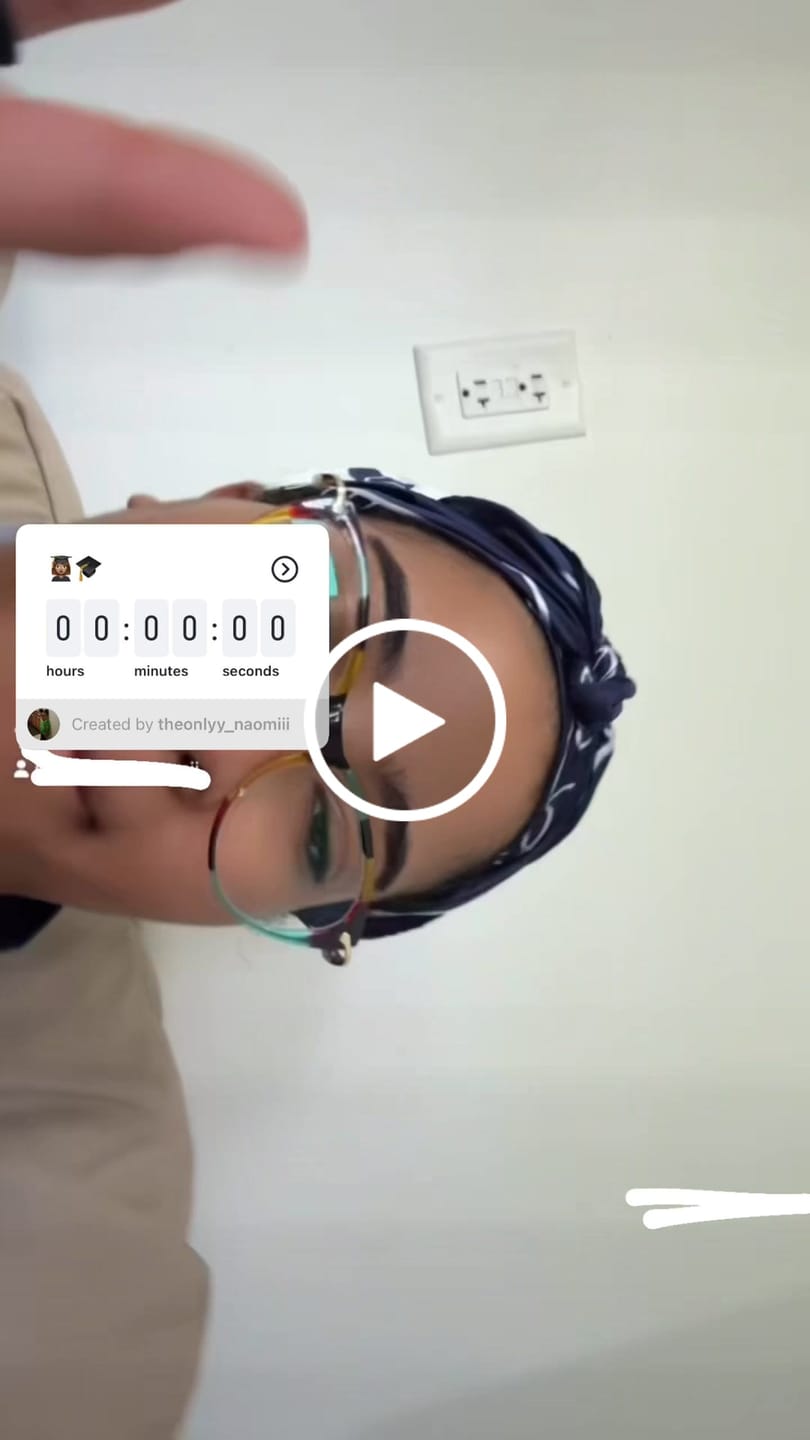Customer video review of Natural Straight Frontal Wig