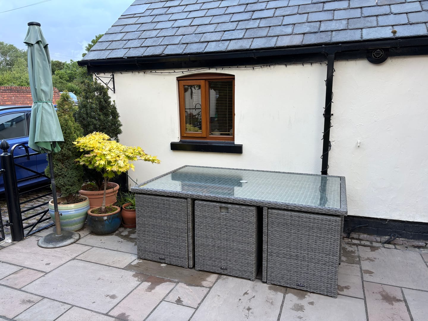 Customer photo review of Paris 10 Seater Cube Dining Set