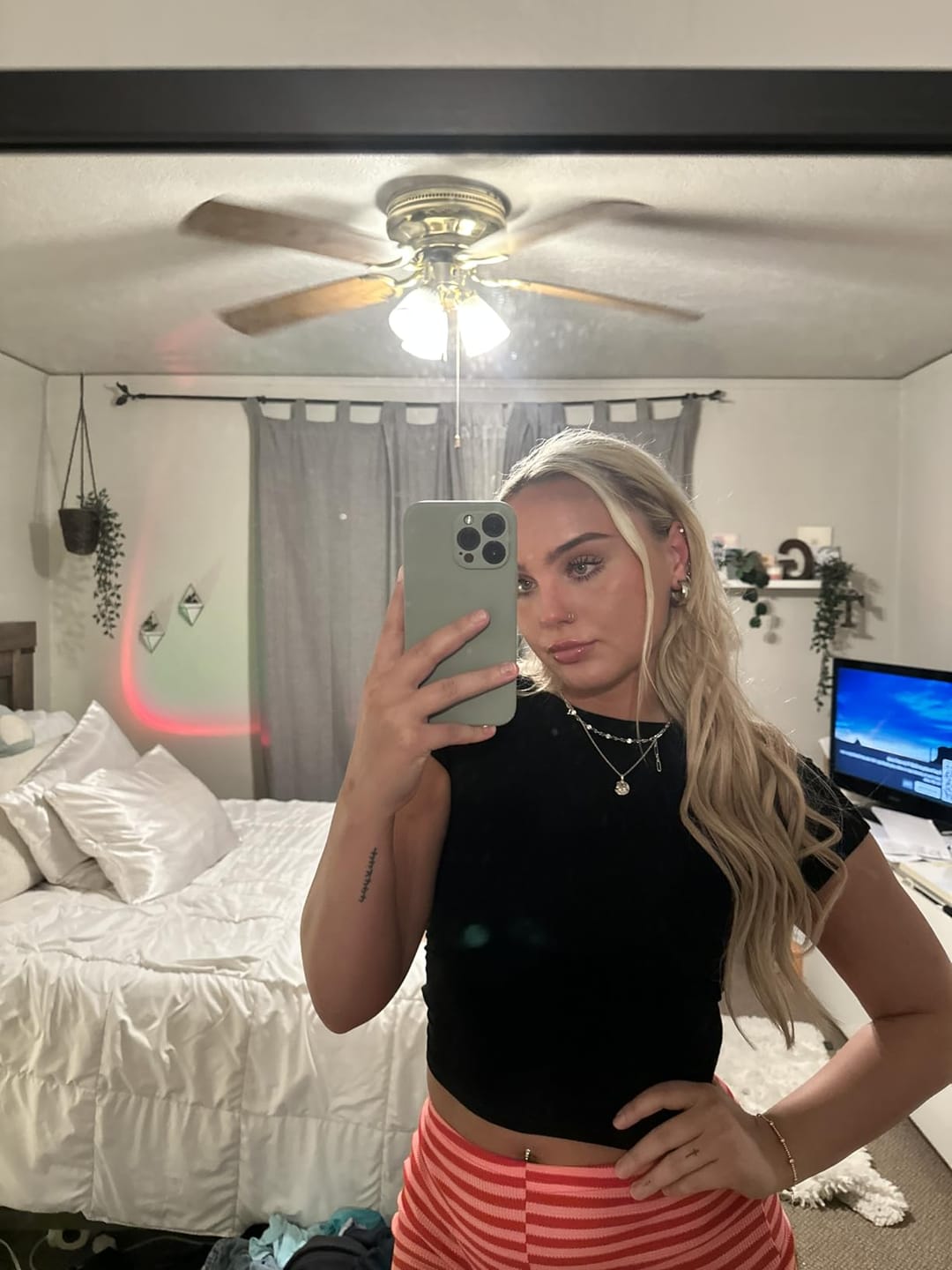 Customer photo review of Virgin Genius Weft Hair Extensions Light Blonde #60
