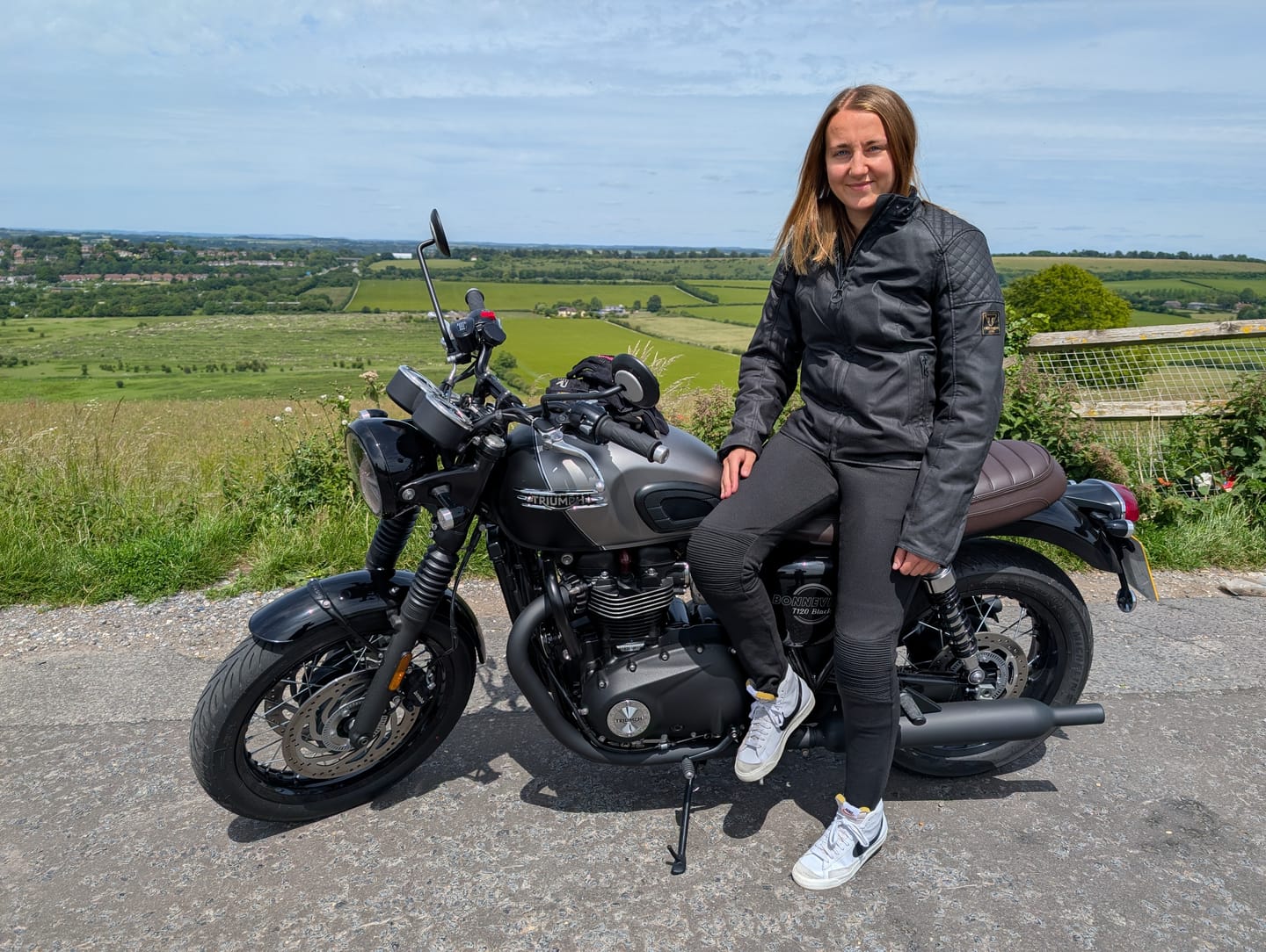 Customer photo review of Bronte - Women's AA rated motorcycle leggings with stretch