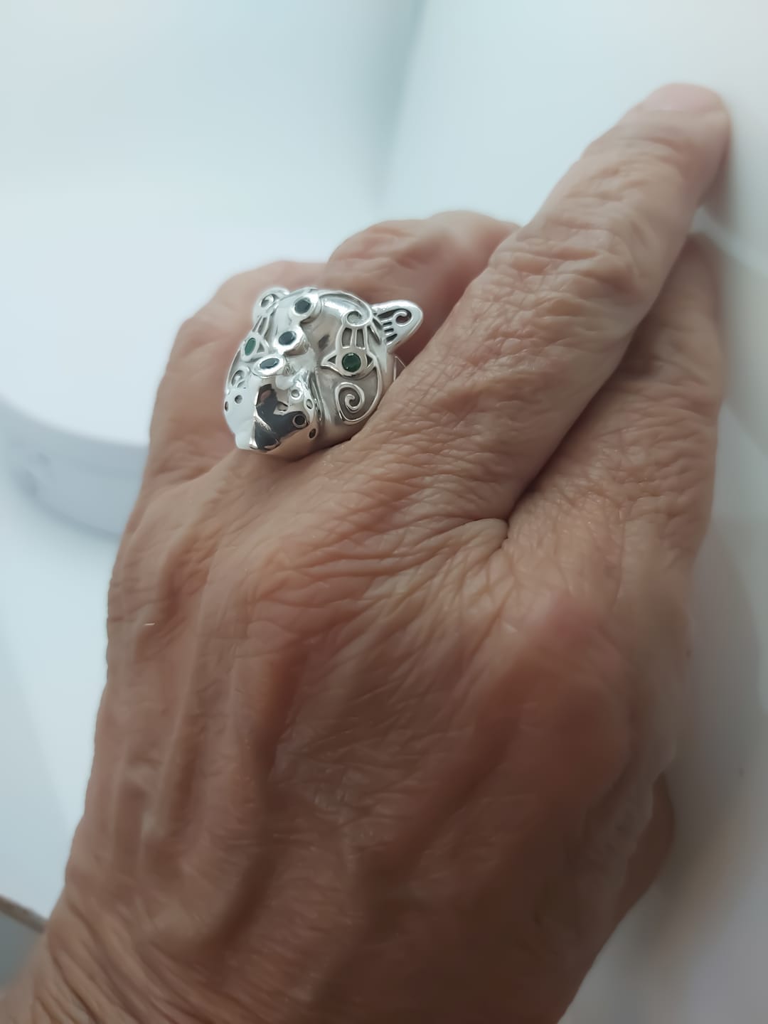 Customer photo review of Statement jaguar ring with colorful emerald gemstones