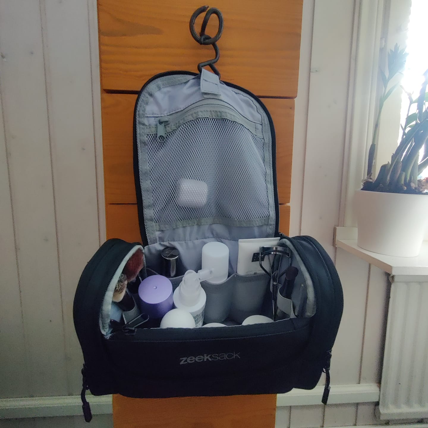 Customer photo review of Toiletry Bag