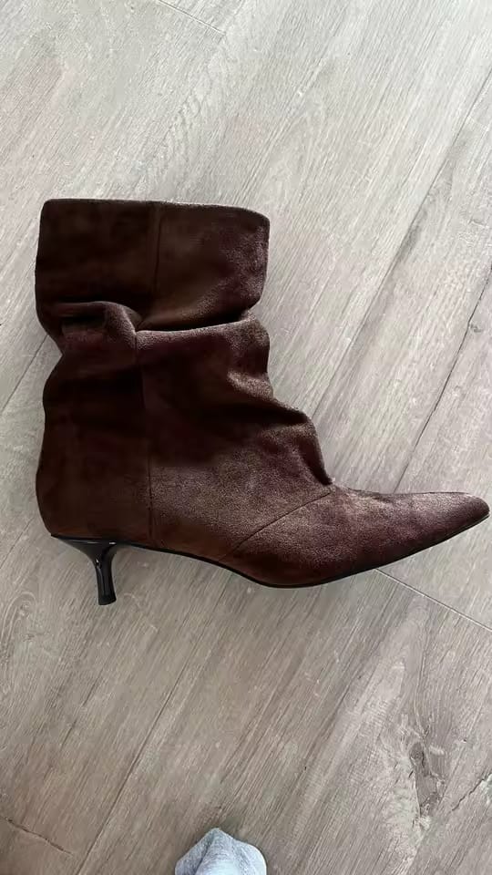 Customer photo review of Sacha - Bottines Femme Daim Plissé à Talon