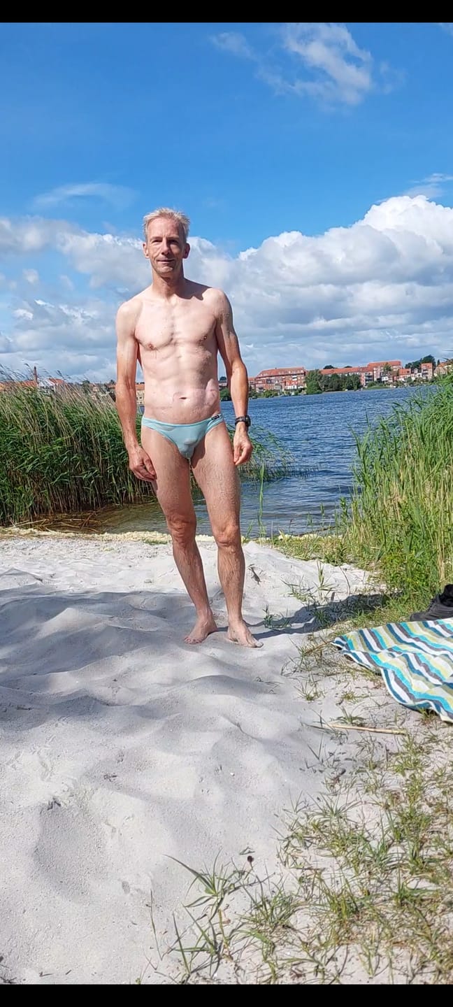 Customer photo review of 2 Pack Men's Breathable Ultra-thin Bikini