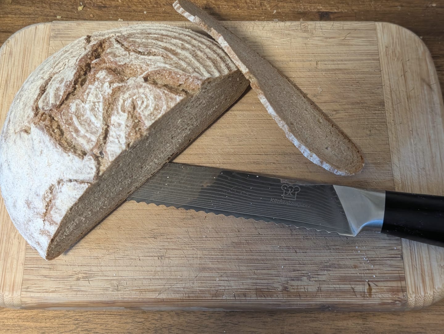 Customer photo review of OKAMI Arashi – Brotmesser