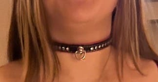 Customer photo review of SiaLinda: Halsband echtes Elch Leder mit kl. O-Ring und Strass, schwarz / pink 14 mm breit