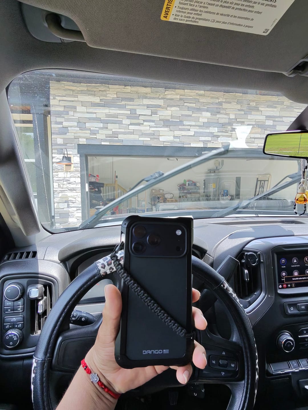 Customer photo review of DANGO Adapt Case - Iphone 17 Pro Max
