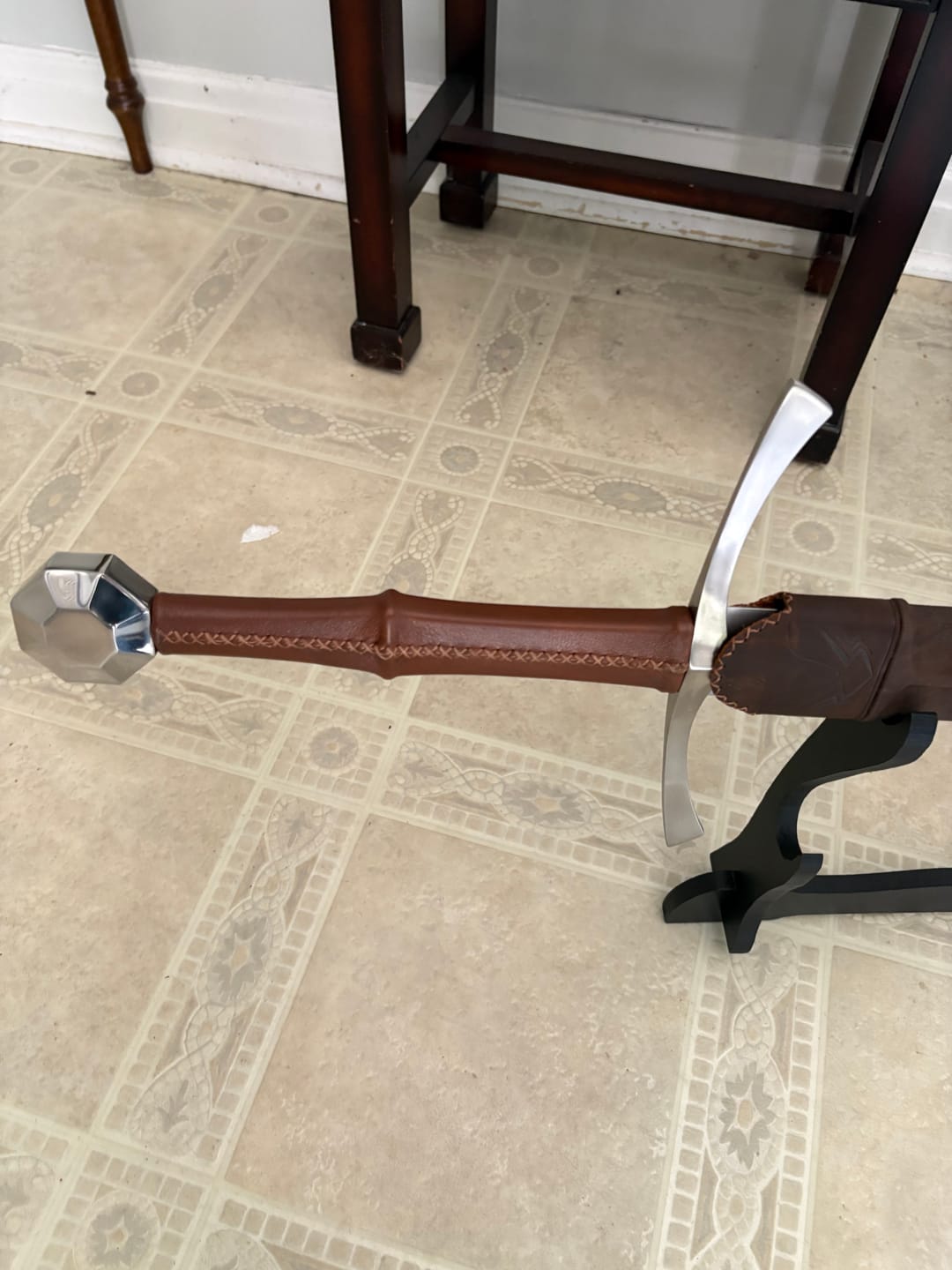 Customer photo review of Kingsbane Greatsword