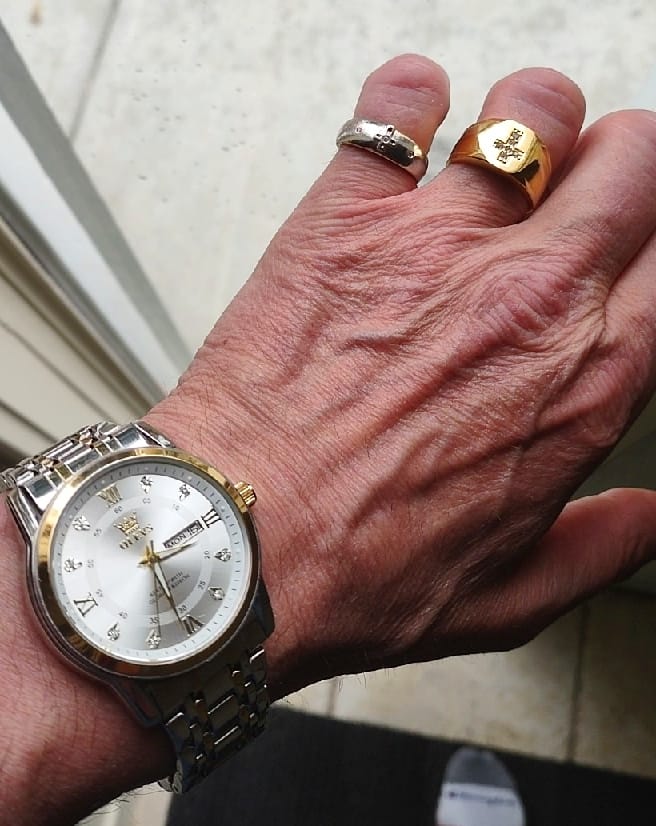 Customer photo review of Christianartworkshop Tri-Finish Thick Band Cross Zircon Ring: A Symbol of Unbreakable Faith & Grace