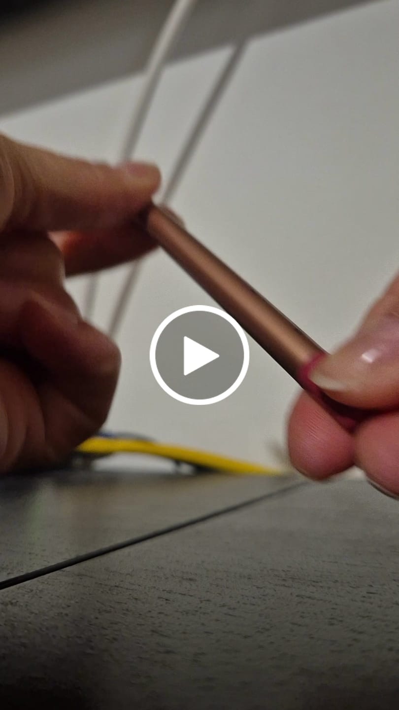 Customer video review of עפרון שפתיים bonic