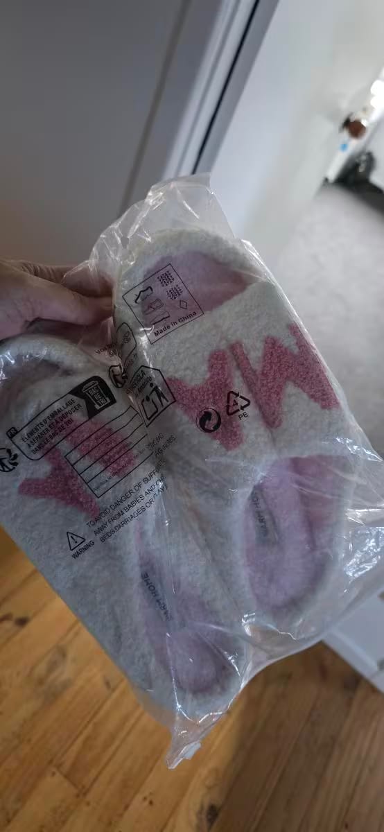 Customer photo review of Mama Cozy Slippers