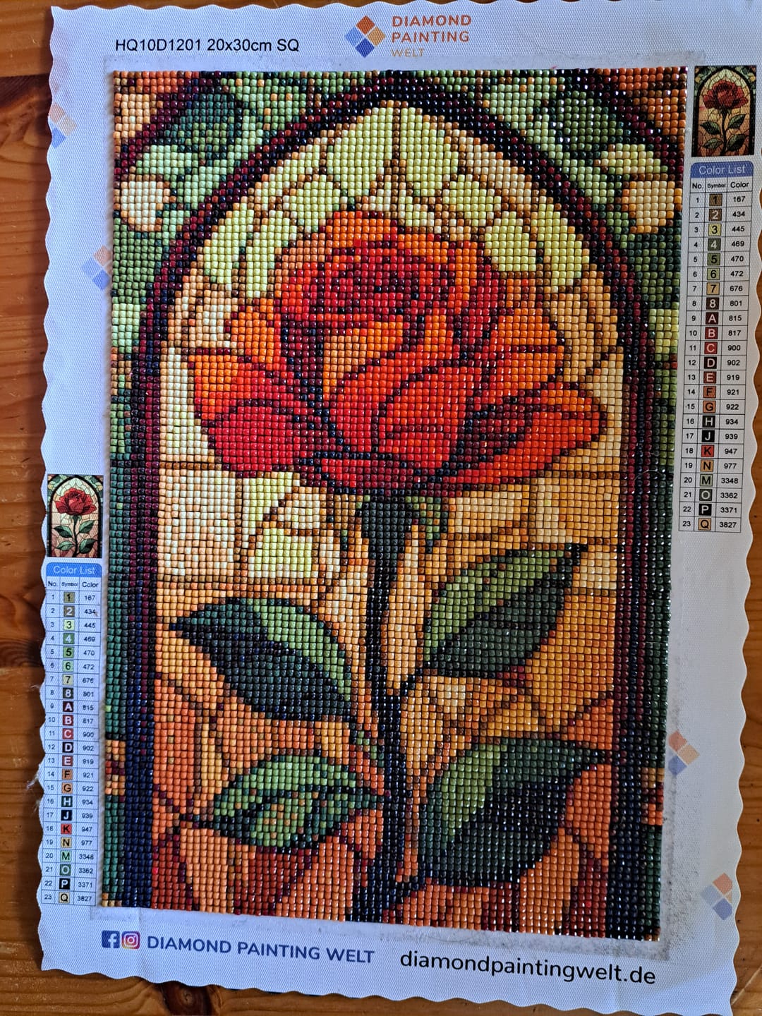 Customer photo review of Glasfensterrose