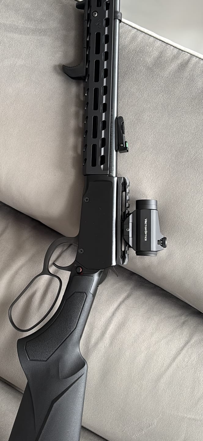 Customer photo review of Vector Optics SCRD-12II Maverick-II 1x22 GenII