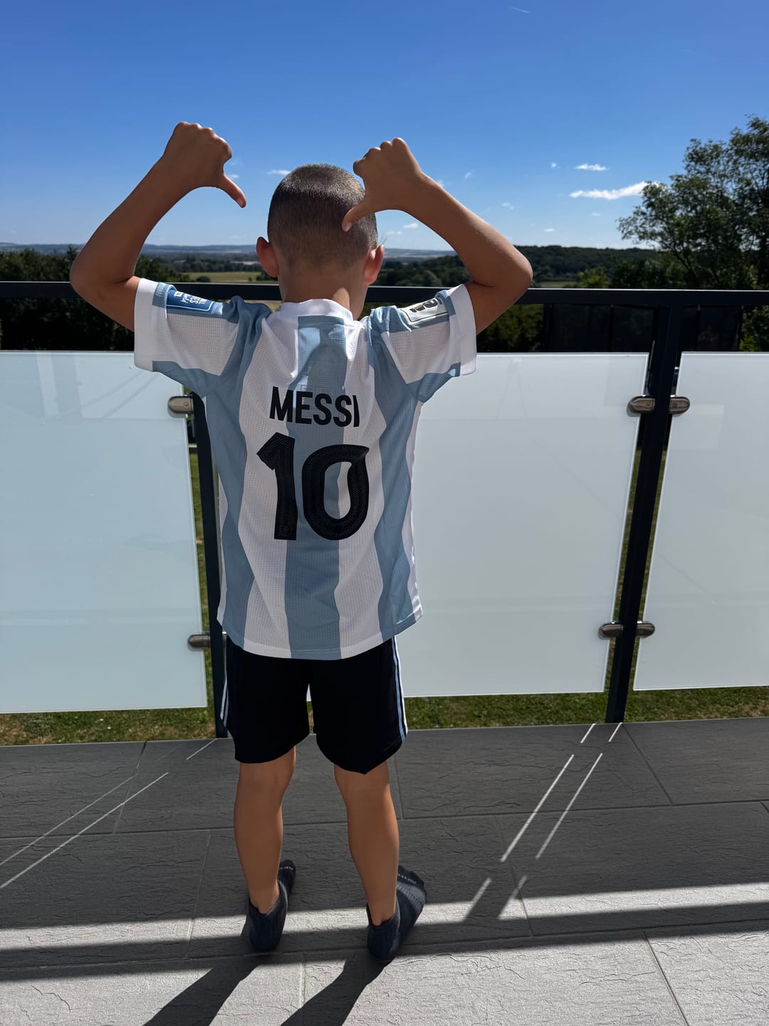 Customer photo review of Lionel Messi Argentina 2026 World Cup New Season Football Jersey Kit