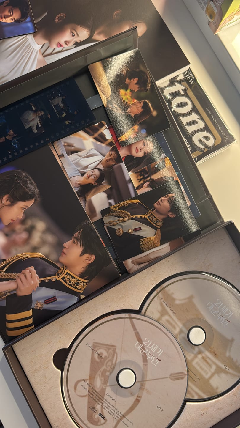 Customer photo review of Perfect Crown Drama OST Album