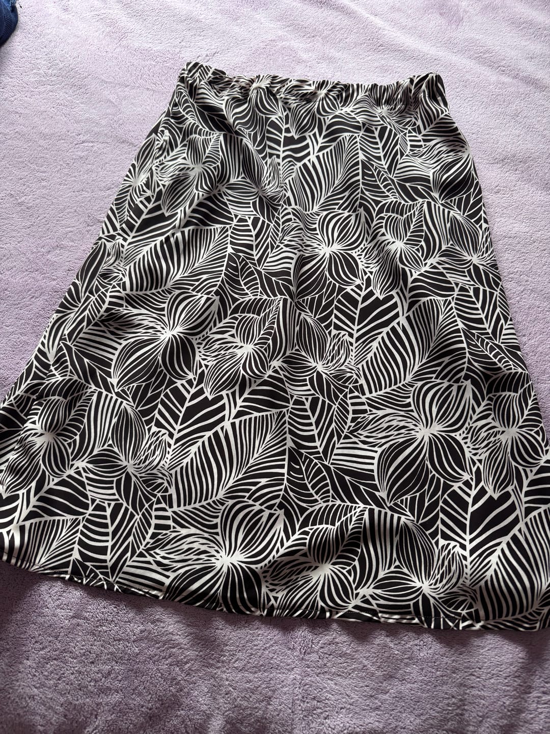 Customer photo review of Black Abstract Printed Chiffon Dress Fabric