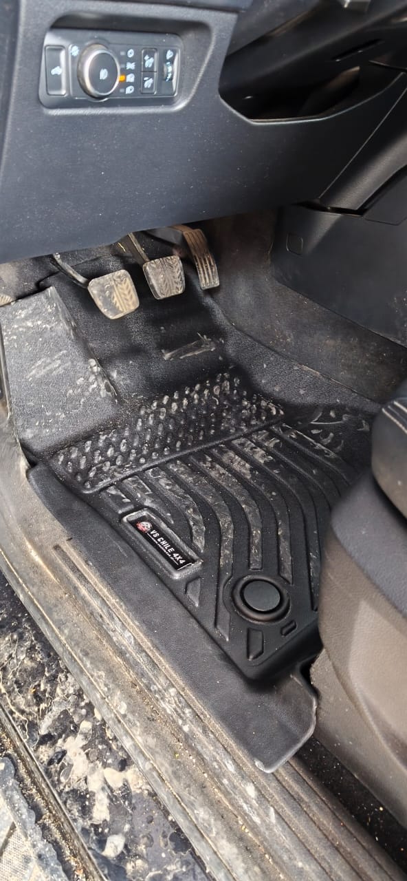 Customer photo review of Pisos Calce Perfecto Ford Ranger T9 (2024 - 2026)