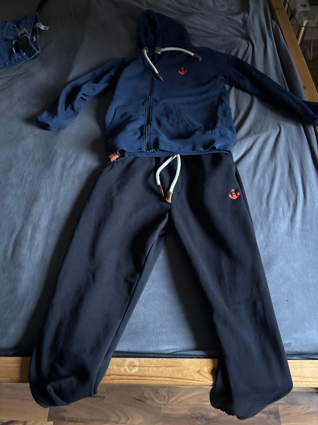 Customer photo review of Mooinzen · Unisex Bio Jogger Zipper