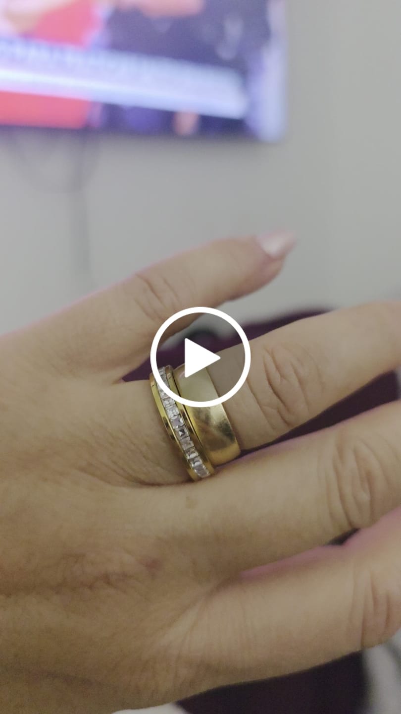 Customer video review of Anel Brilhante Banhado em Ouro 18K
