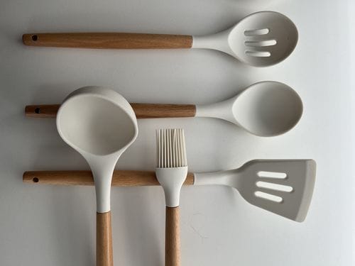 Customer photo review of Silicone Utensils Set
