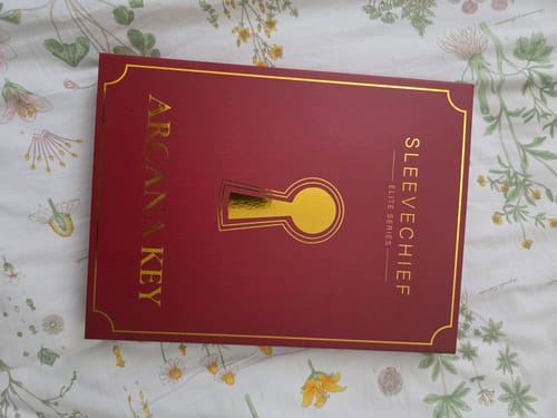 Customer photo review of ARCANA KEY - 9-Pocket Trading Card Binder