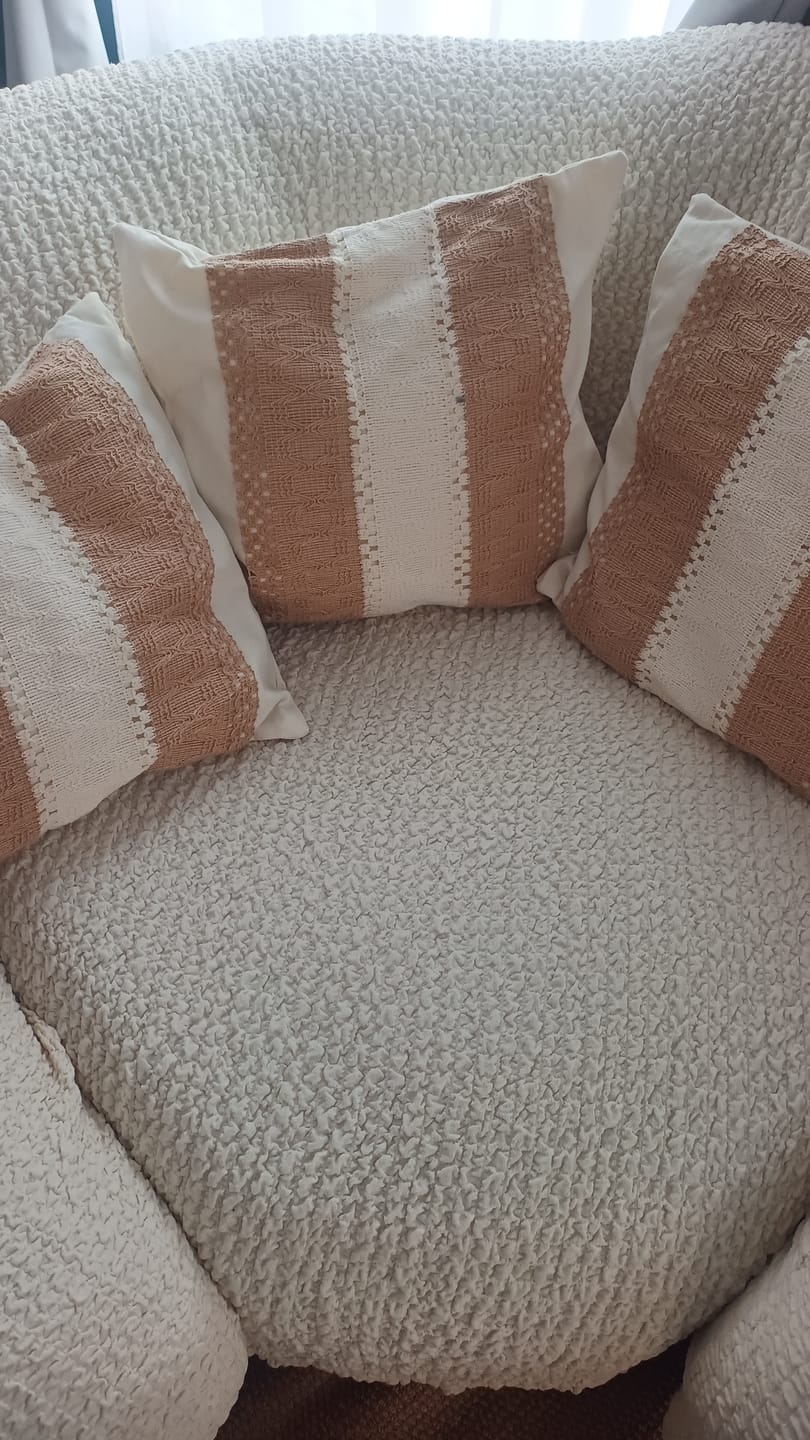 Customer photo review of Funda de Cojín Boho Tejida Funda Almohadon Sofa 45x45cm