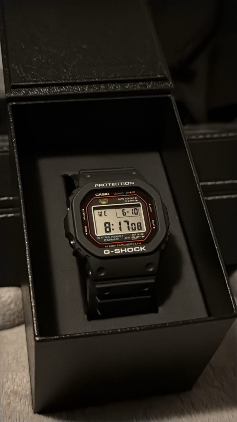 Customer photo review of Reloj Casio G-Shock DW-5000R-1AJF 40 Aniversario Edición Limitada Made in Japan JDM