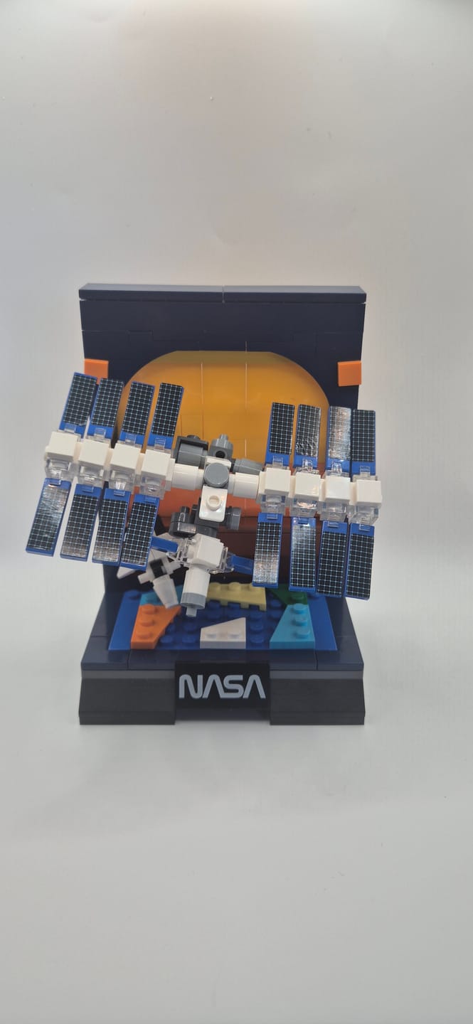 Customer photo review of International Space Station Diorama by CaDA