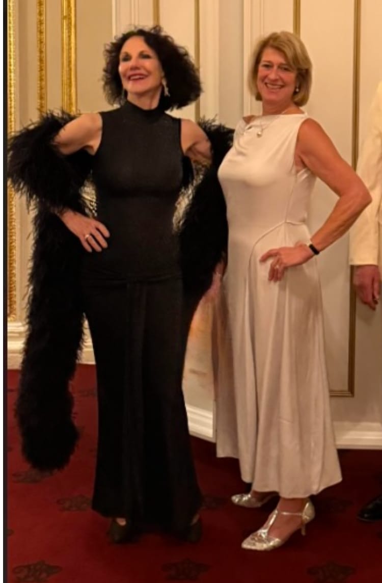 Customer photo review of Ostrich Feather Boa - 12Ply