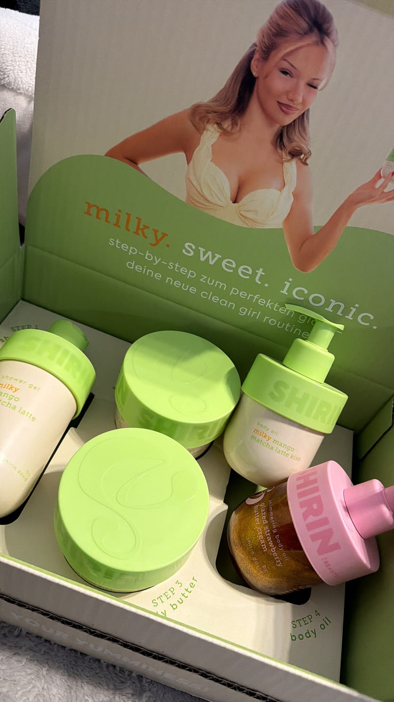 Customer photo review of Shimmering Body Oil Glazed Strawberry Butter Cream