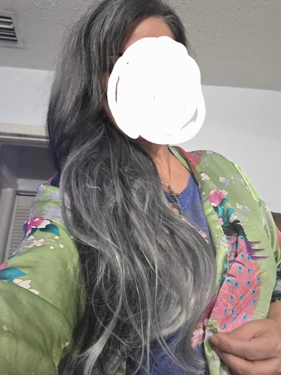 Customer photo review of Virgin Genius Weft Hair Extensions Balayage Highlights #1B/S/1B