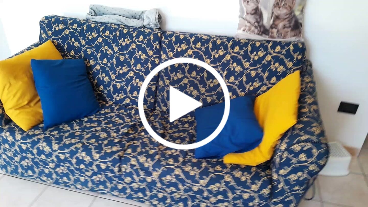 Customer video review of Cuscini, Copricuscini Divano, Cuscini Arredo in Tinta Unita, Blu Notte