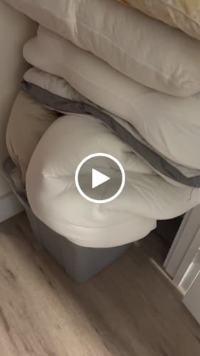 Customer video review of MarshMellow Comforter