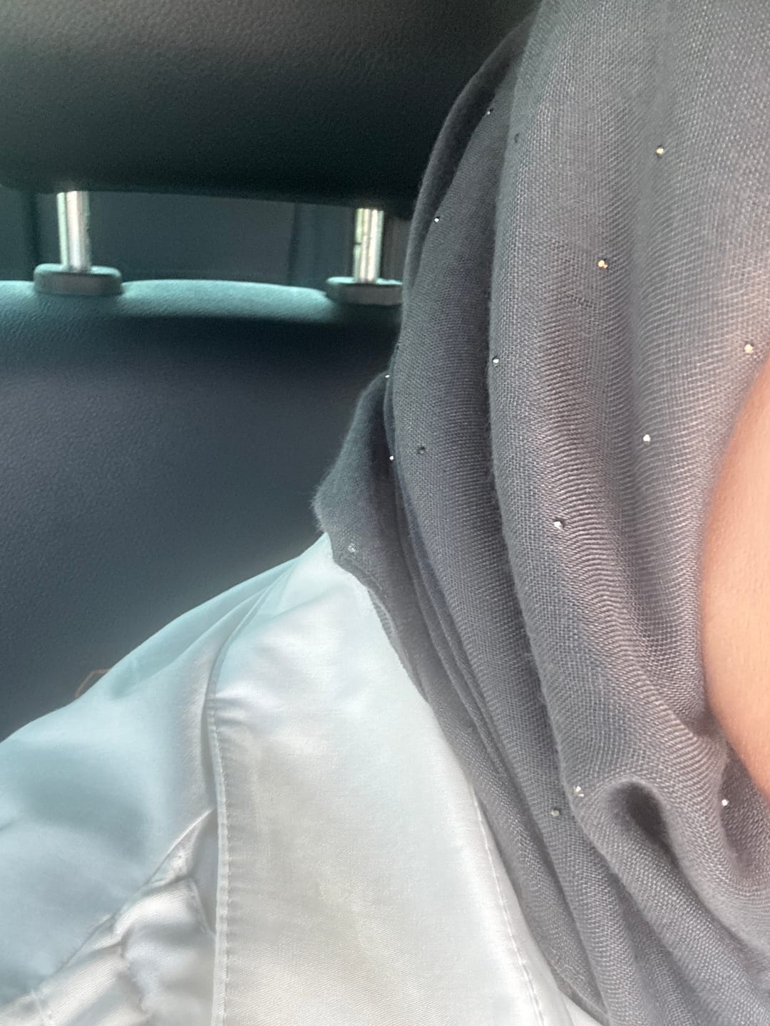 Customer photo review of Emirati Cotton Mini Hijab