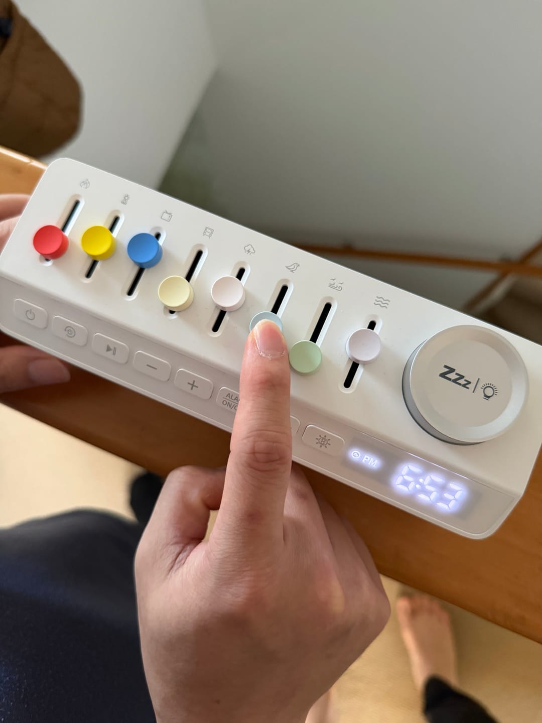 Customer photo review of Snoora Baby White Noise Machine