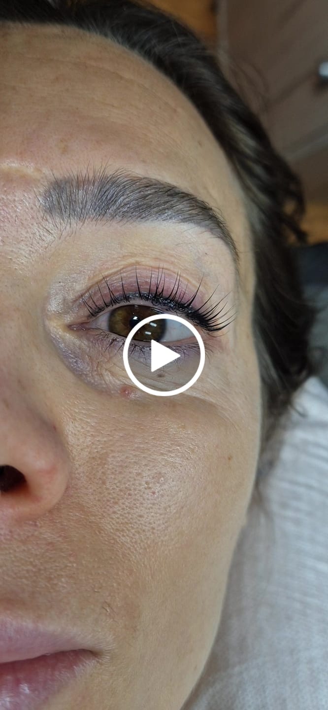 Customer video review of Tinta Líquida