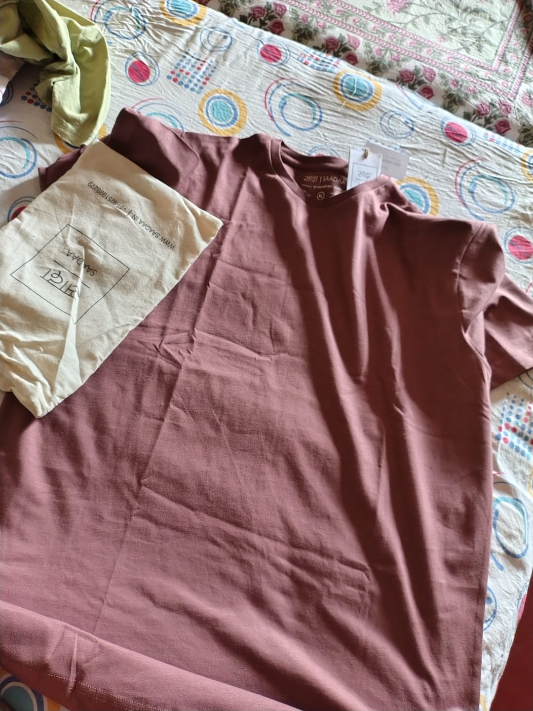 Customer photo review of Men Rose Taupe Round Neck T-shirt