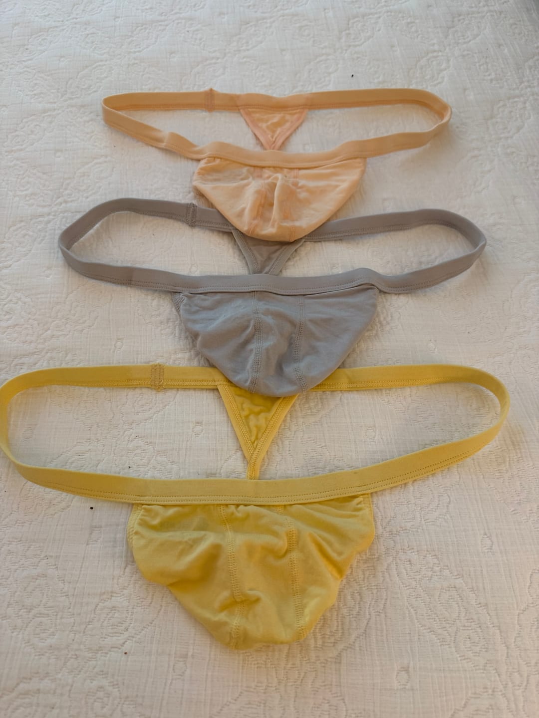 Customer photo review of Modal 0in Thong No Fly 3pk Lemon Icing/Nimbus Cloud/Peach Dust