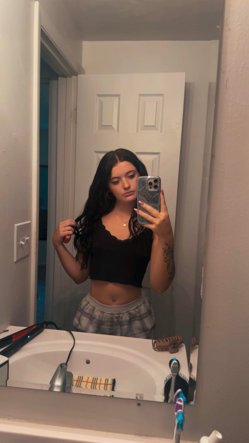 Customer photo review of Virgin Machine Weft Hair Extensions Brazilian 100% Human Hair Sew In Bundles Off Black (#1B)