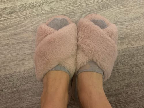 Customer photo review of Nordic Cozy Cross Band Slippers
