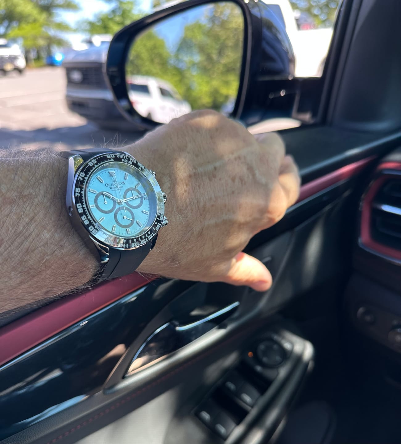 Customer photo review of Oceaneva WaveRacer 1000m Mechanical Chronograph Automatic Grade 5 Titanium Watch Mint