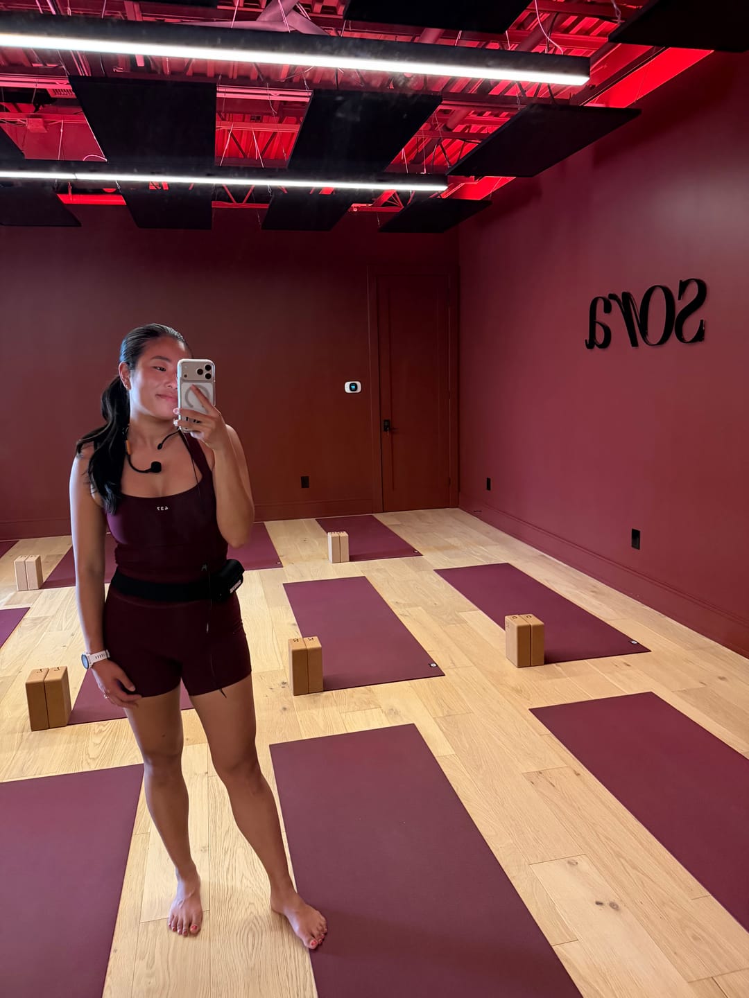 Customer photo review of The Essentials Short / Black-Cherry
