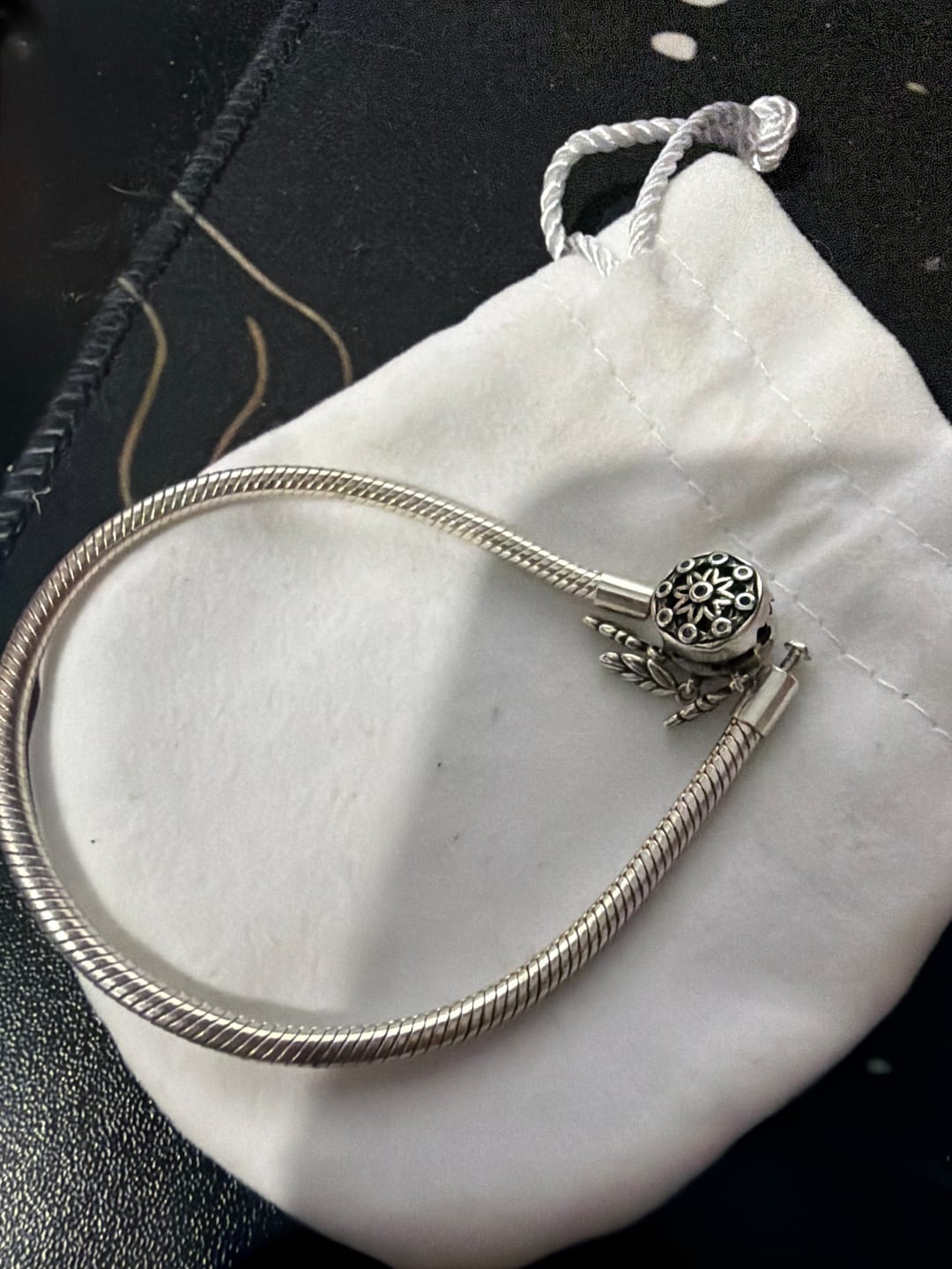 Customer photo review of Pulsera Atrapasueños Floral