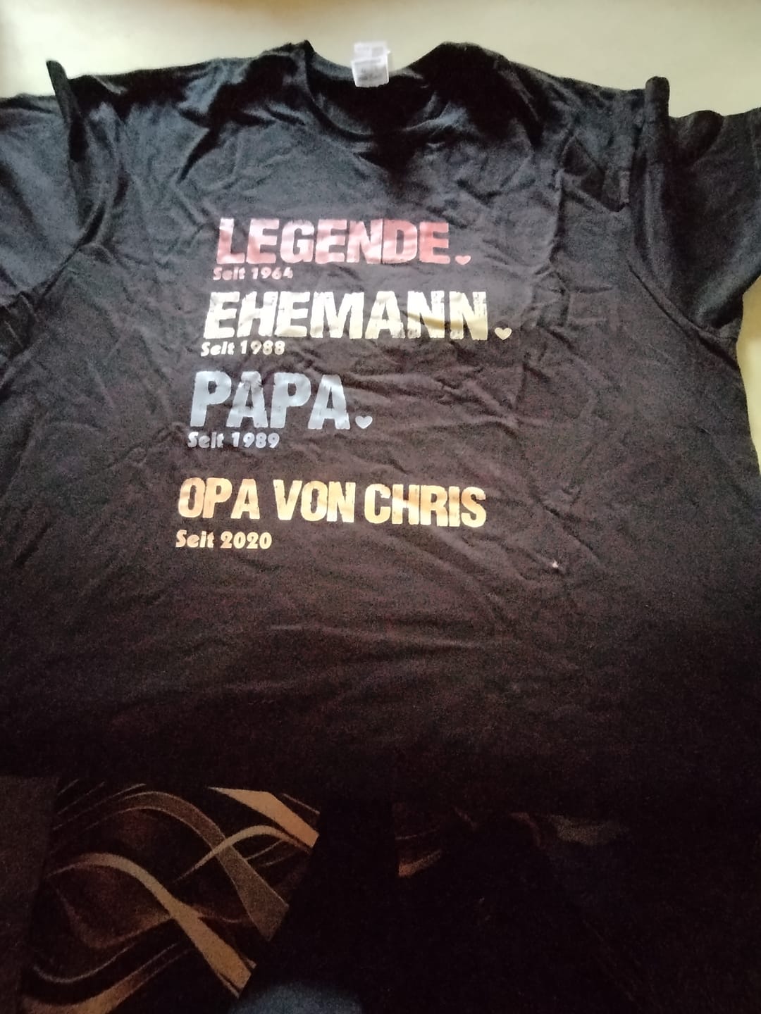 Customer photo review of Legende, Ehemann, Papa und Opa - Personalisiertes T-Shirt für Papa und Opa