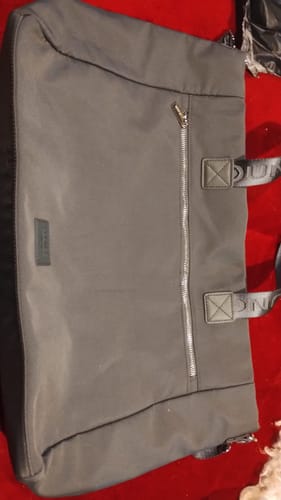 Reseña con foto de un cliente sobre Bolso Notebook Nylon