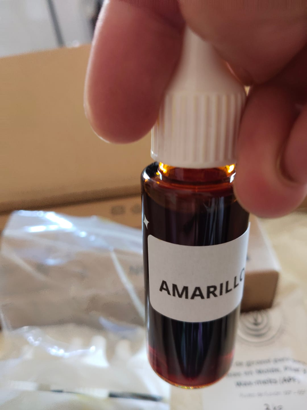 Customer photo review of Colorante líquido para velas AMARILLO