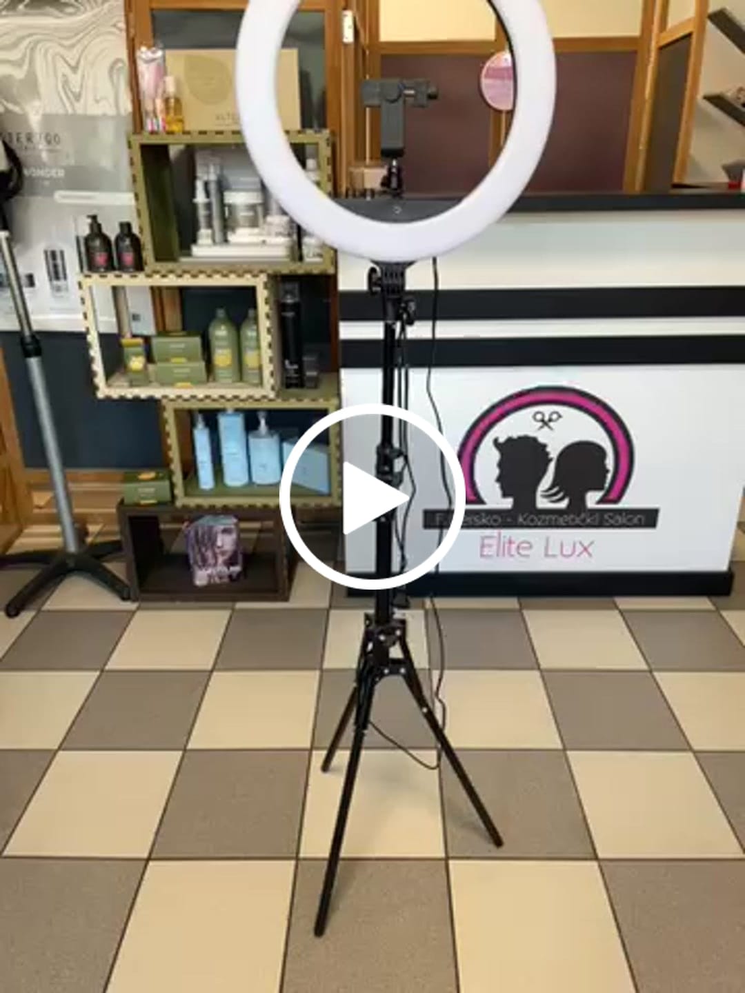 Customer video review of Ring Light 18"